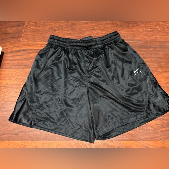 Nike Men's Black Performance Shorts - Picture 1 of 3